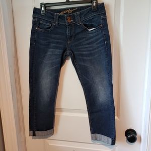 Arizona Jean's - Cuffed Capris - Size 9